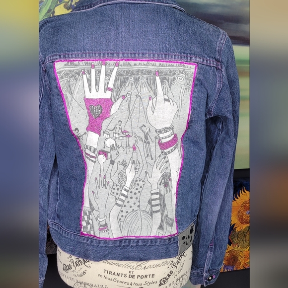Upcycled Refashioned denim jacket Rock and Roll - Picture 5 of 7